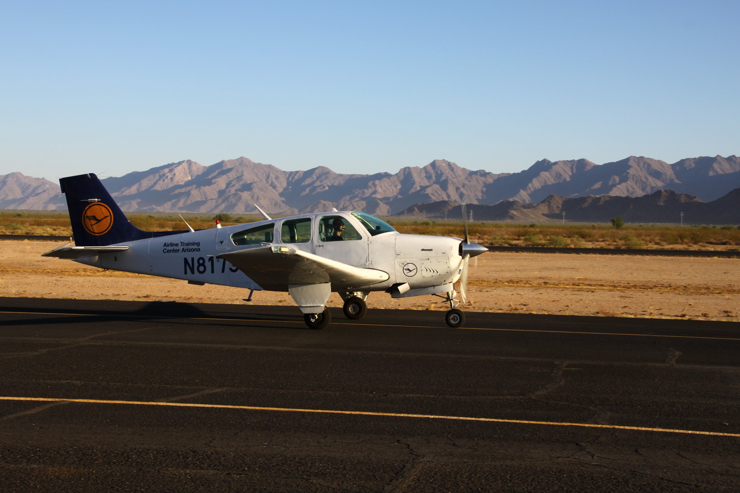Phoenix Goodyear Airport — KGYR